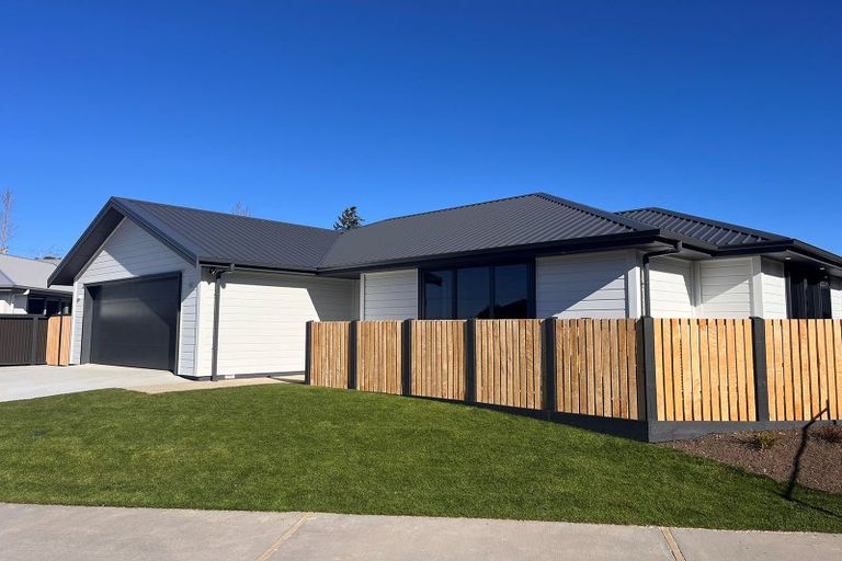Photo of property in 7 Tapley Close, Halfway Bush, Dunedin, 9010