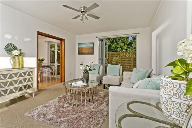 Photo of property in 46 Castleton Street, Birkdale, Auckland, 0626