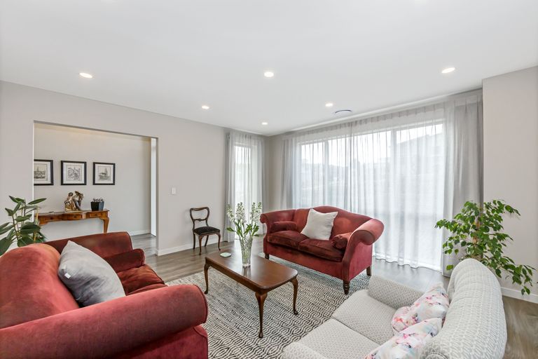 Photo of property in 23 Flavell Drive, Orewa, 0931