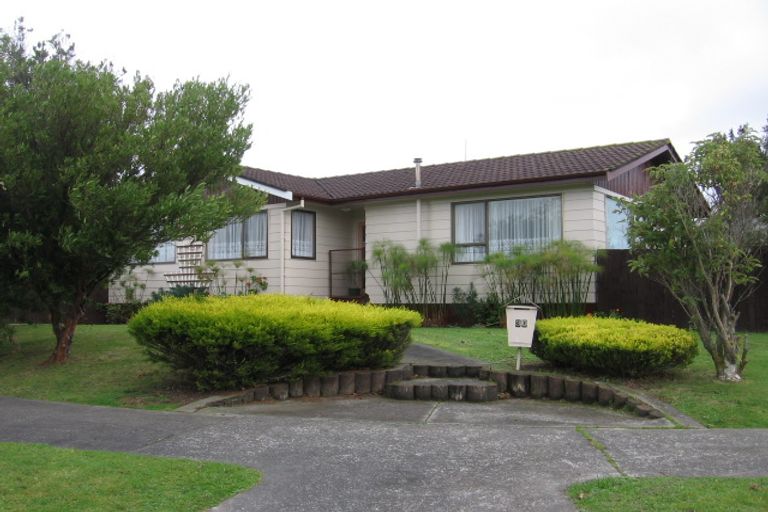 Photo of property in 30 Hillcrest Drive, Kelvin Grove, Palmerston North, 4414