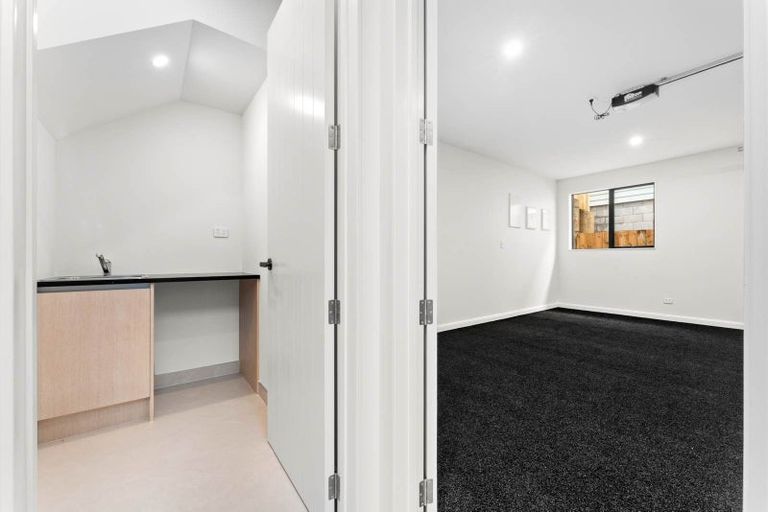 Photo of property in 16 Anehu Place, Greenhithe, Auckland, 0632