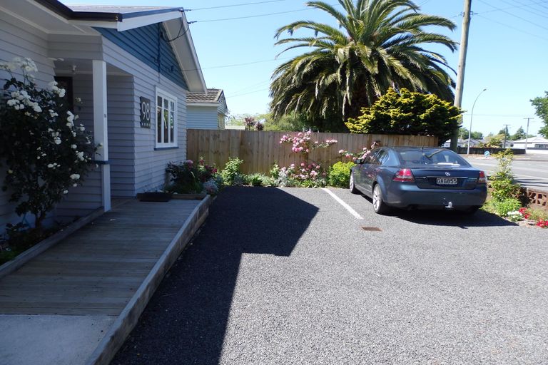 Photo of property in 98 Rifle Range Road, Dinsdale, Hamilton, 3204