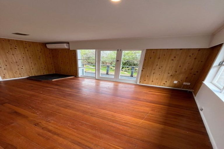 Photo of property in 112 Cargill Street, Papakura, 2110