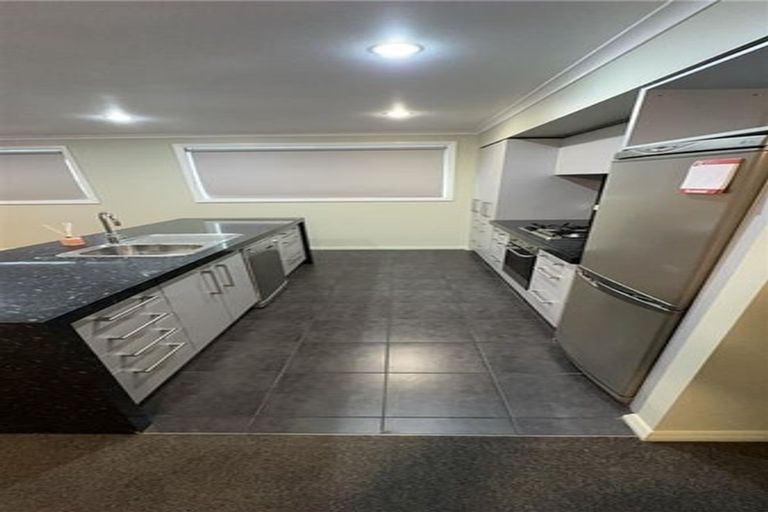 Photo of property in 9 Angle Street, Picton, 7220