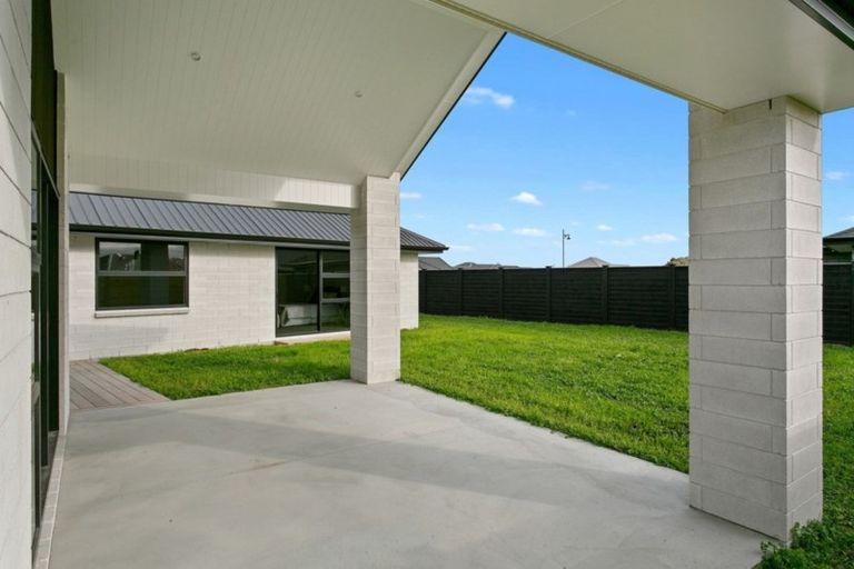 Photo of property in 6 Lewis Way, Cambridge, 3434