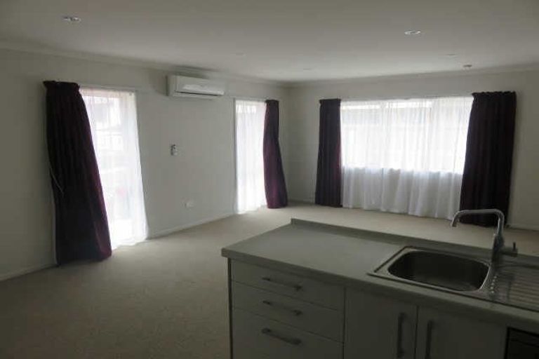 Photo of property in 24u2 Lorne Street, Melville, Hamilton, 3206