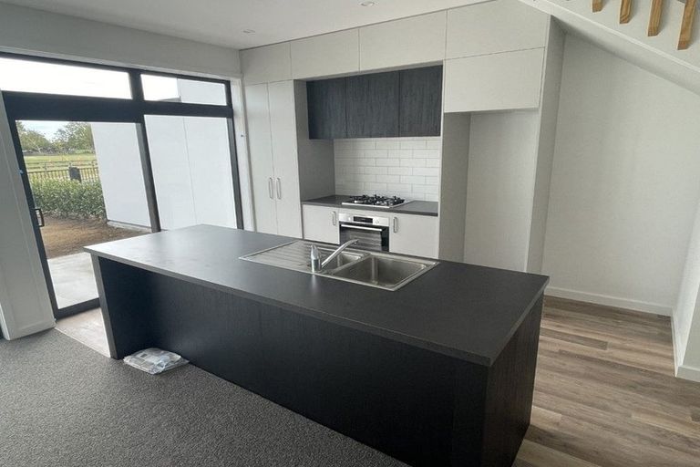 Photo of property in 11 Ruge Court, Cambridge, 3434