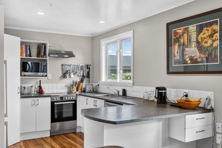 Photo of property in 9 Sandwich Road, St Andrews, Hamilton, 3200