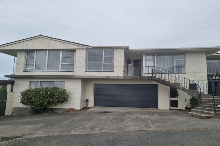Photo of property in 7 Patchett Place, Cashmere, Christchurch, 8022
