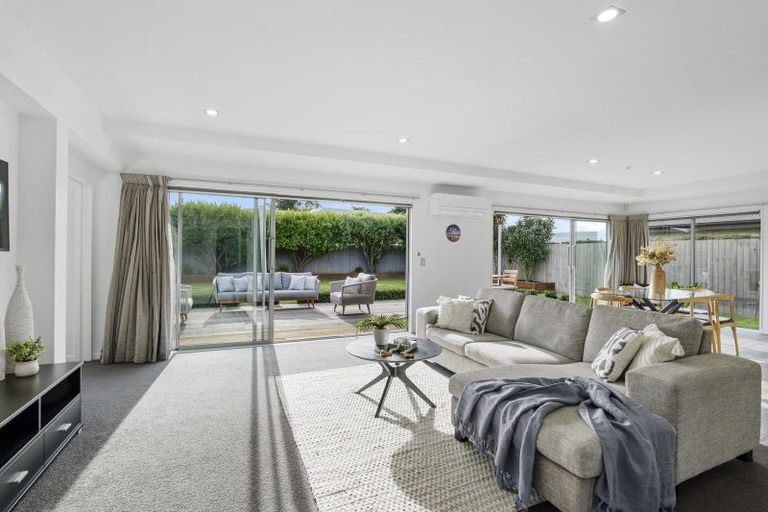 Photo of property in 11 Siding Lane, Prebbleton, 7604