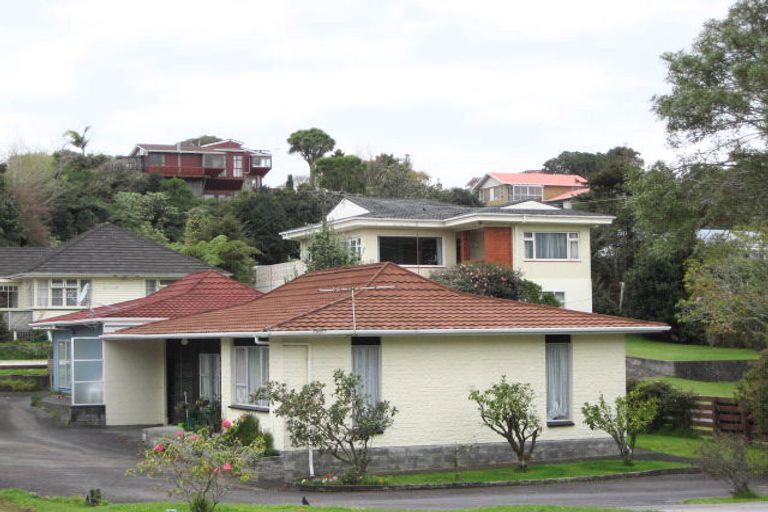 Photo of property in 2/2 Lorna Street, Lynmouth, New Plymouth, 4310