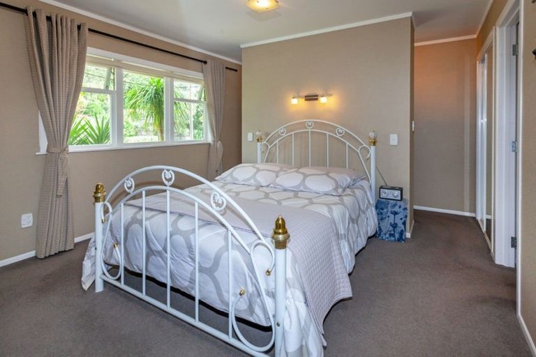 Photo of property in 127 Mckellar Place, Whangamata, 3620