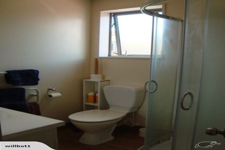 Photo of property in 5b Paeroa Street, Riccarton, Christchurch, 8041