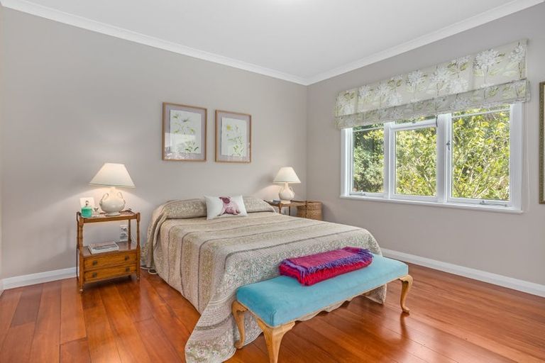 Photo of property in 31-33 Karu Crescent, Waikanae, 5036