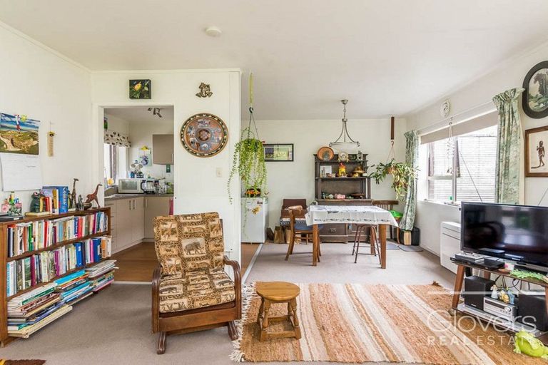 Photo of property in 3/8 Mayville Avenue, New Lynn, Auckland, 0600