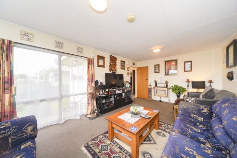 Photo of property in 5 Flint Street, Milson, Palmerston North, 4414