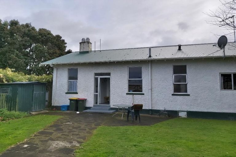 Photo of property in 17 Grey Street, Hawera, 4610