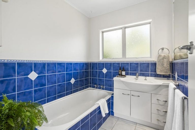 Photo of property in 11 Hague Place, Birkenhead, Auckland, 0626