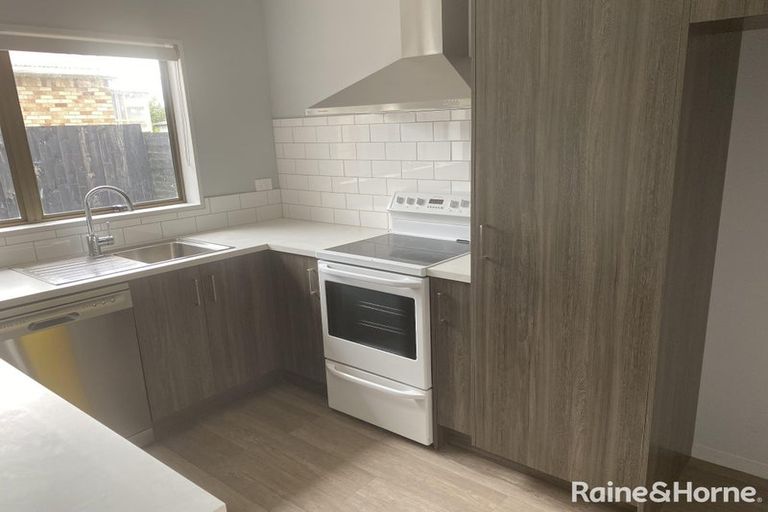 Photo of property in 2/63 Ranch Road, Mount Maunganui, 3116