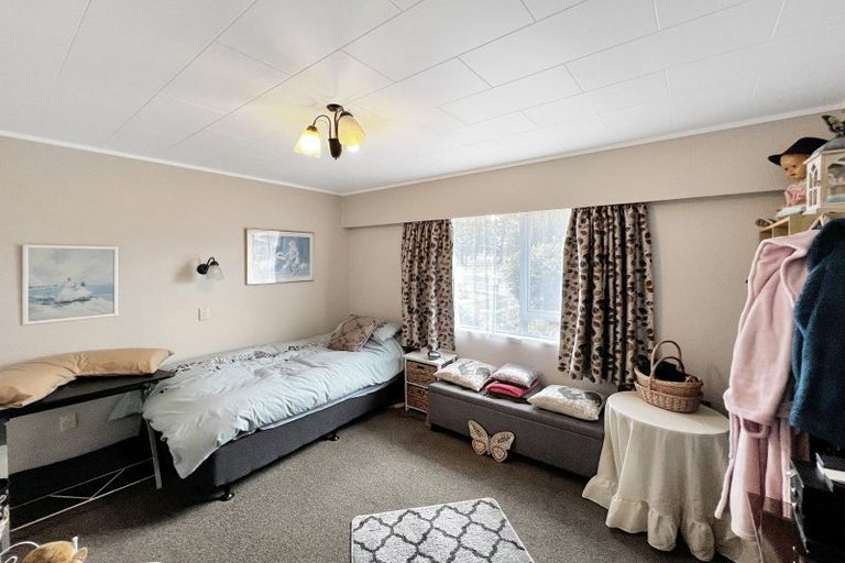 Photo of property in 16 Hamlet Street, Dannevirke, 4930