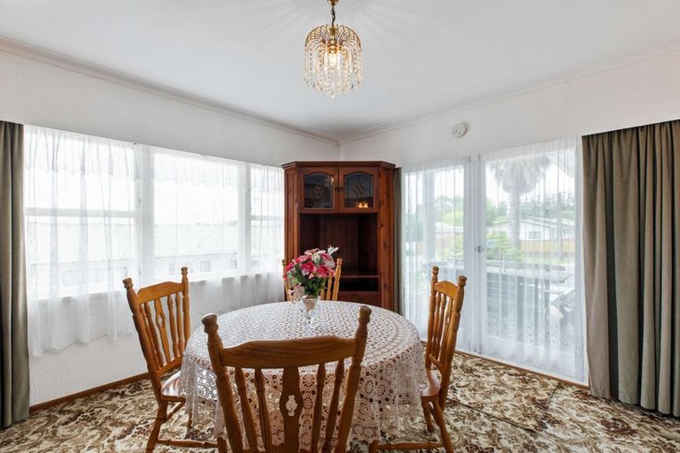 Photo of property in 21 Mellsop Avenue, Waiuku, 2123