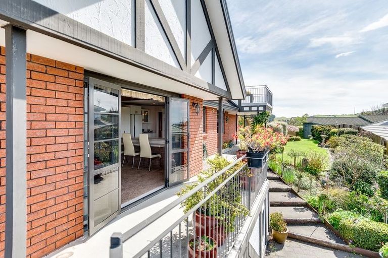 Photo of property in 78 Churchill Drive, Taradale, Napier, 4112