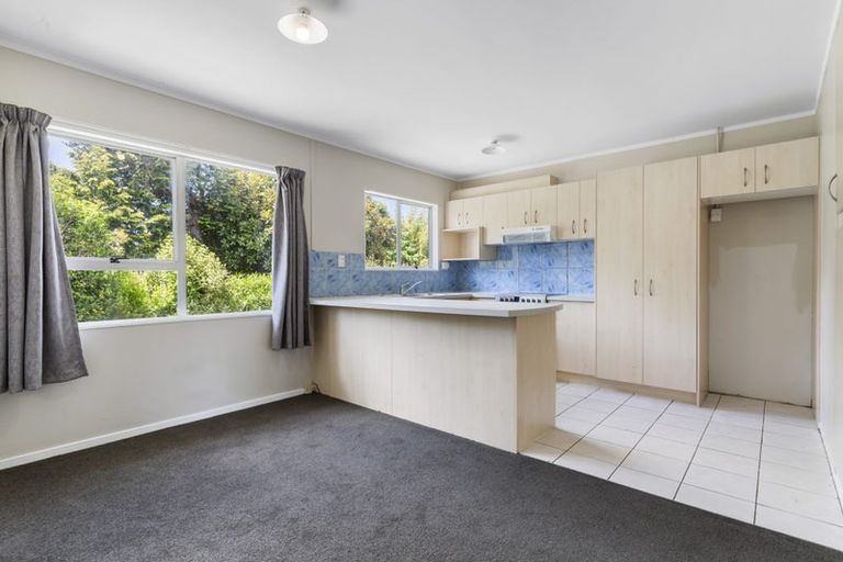 Photo of property in 2/52 Te Kanawa Crescent, Henderson, Auckland, 0610