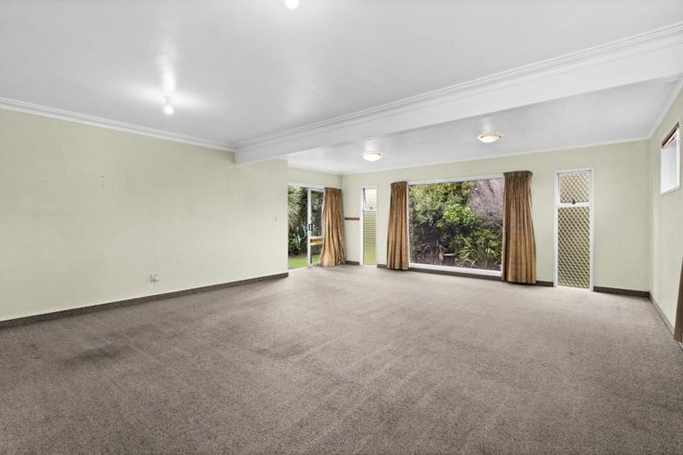 Photo of property in 43 Oldham Avenue, Onekawa, Napier, 4110