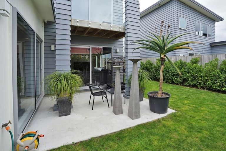 Photo of property in 13u2 Crosher Place, Silverdale, Hamilton, 3216