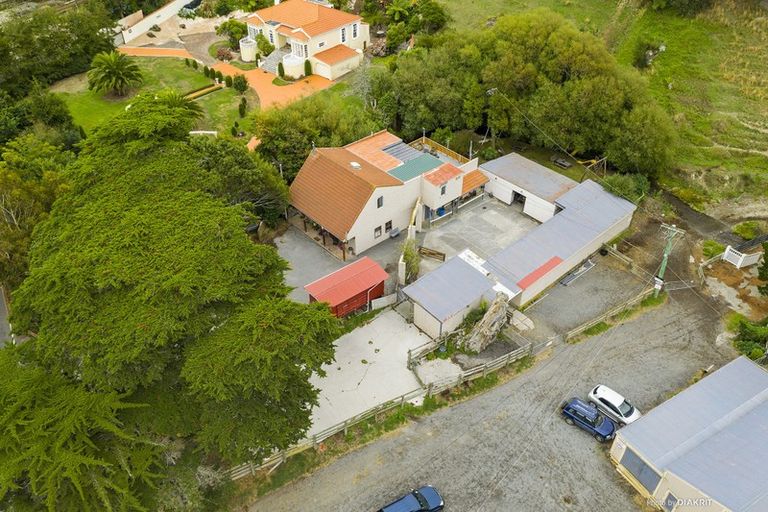 Photo of property in 517a Ohariu Valley Road, Ohariu, Wellington, 6037