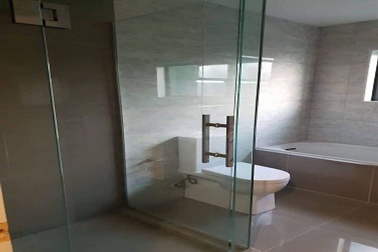 Photo of property in 20a Malmo Place, Massey, Auckland, 0614