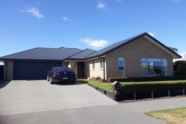 Photo of property in 3 Lloyds Close, Rolleston, 7614