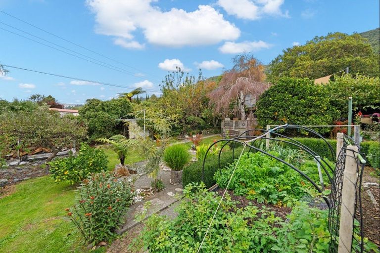 Photo of property in 38 Moenui Road, Havelock, Picton, 7281