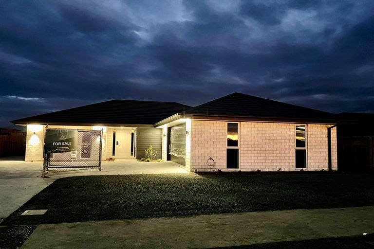 Photo of property in 27 Owaka Road, Wigram, Christchurch, 8025