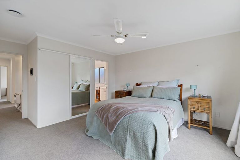 Photo of property in 15a Sandwich Road, St Andrews, Hamilton, 3200