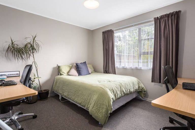 Photo of property in 44 Omapere Street, Whitby, Porirua, 5024