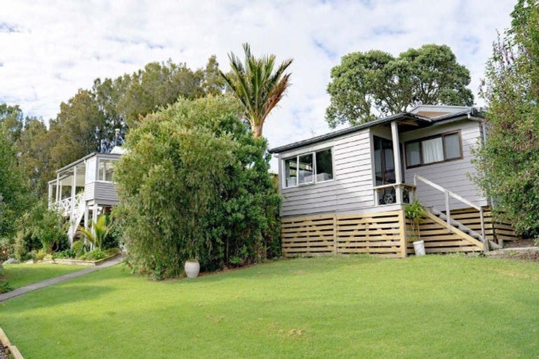 Photo of property in 325 Sandspit Road, Warkworth, 0982