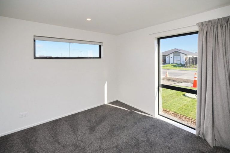 Photo of property in 16 Mabel Crescent, Halswell, Christchurch, 8025