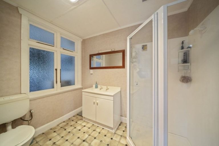 Photo of property in 43 Waihi Road, Hawera, 4610