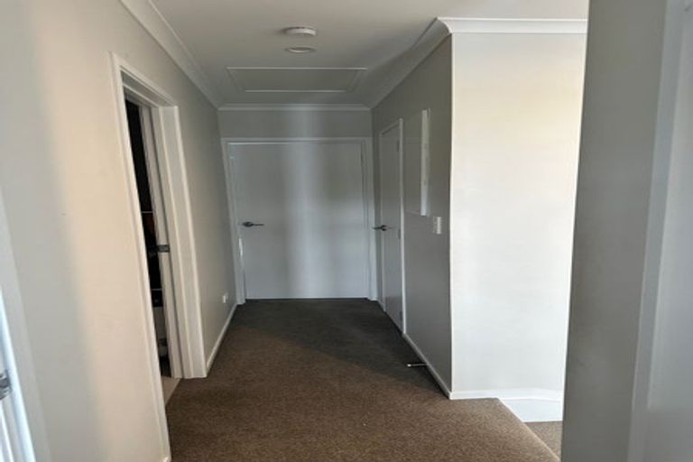 Photo of property in 74b Stanley Road, Glenfield, Auckland, 0629
