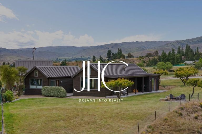 Photo of property in 112 Hall Road, Bannockburn, Cromwell, 9384
