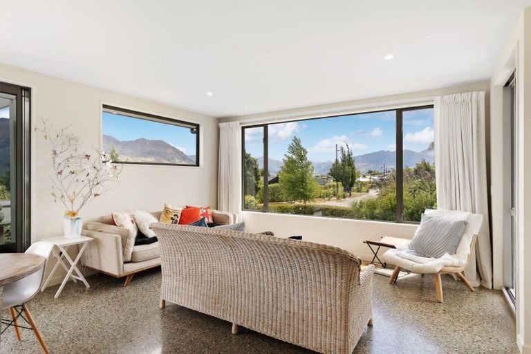 Photo of property in Kamahi Street, Wanaka, 9305