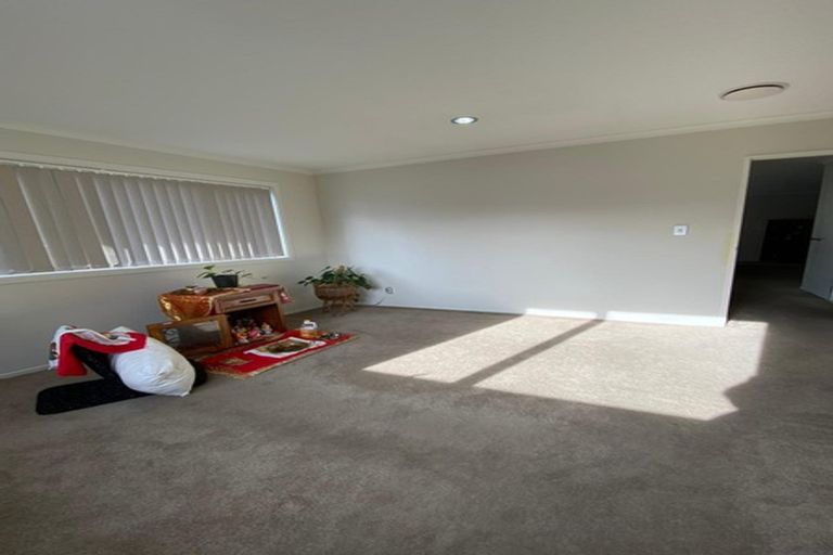 Photo of property in 22 Carlos Drive, Flat Bush, Auckland, 2016