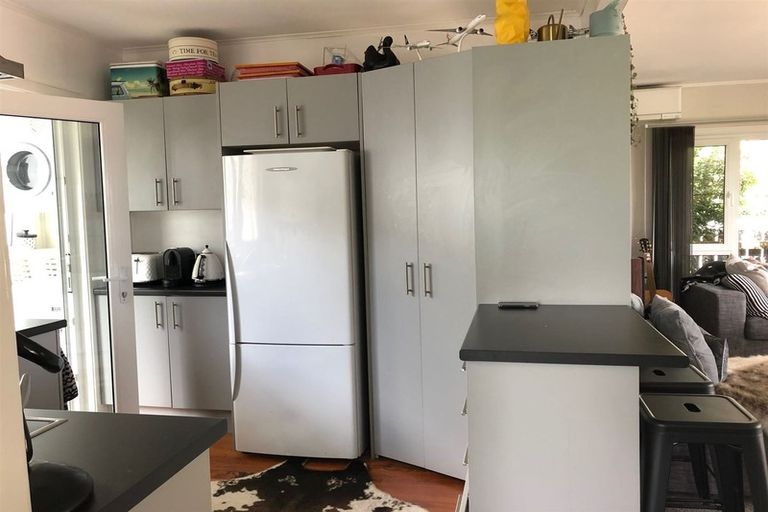 Photo of property in 1/84 Rosier Road, Glen Eden, Auckland, 0602