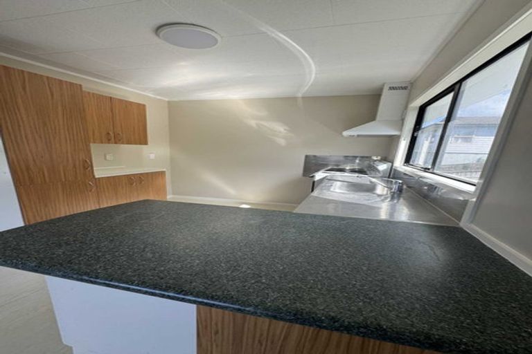 Photo of property in 1/64 Solar Road, Glen Eden, Auckland, 0602