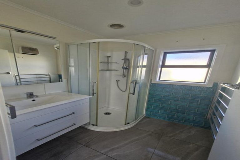 Photo of property in 46 Main Road, Wainuiomata, Lower Hutt, 5014