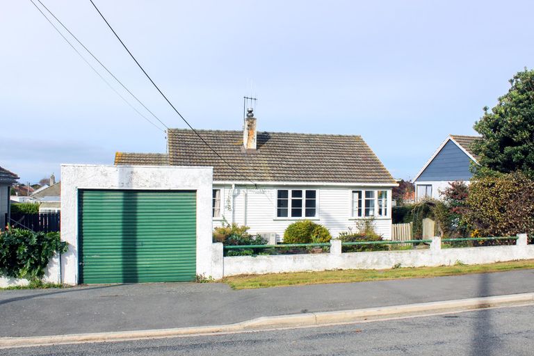 Photo of property in 5 Mclean Street, Oamaru North, Oamaru, 9400