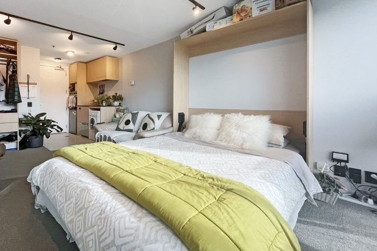 Photo of property in Vedado Apartments, 208/41u Hopper Street, Mount Cook, Wellington, 6011