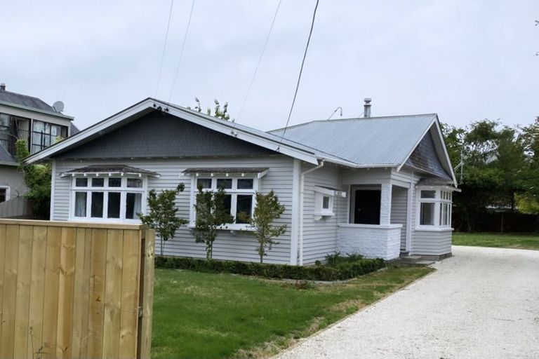 Photo of property in 102 Malcolm Avenue, Beckenham, Christchurch, 8023