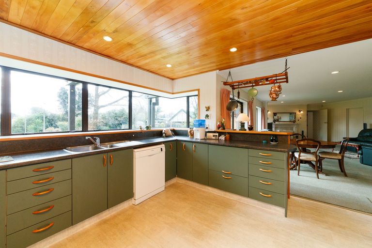 Photo of property in 62-64 Karina Terrace, Roslyn, Palmerston North, 4414